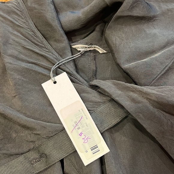 NWT Humanoid Woman’s Grey Top Size M - Picture 2 of 7